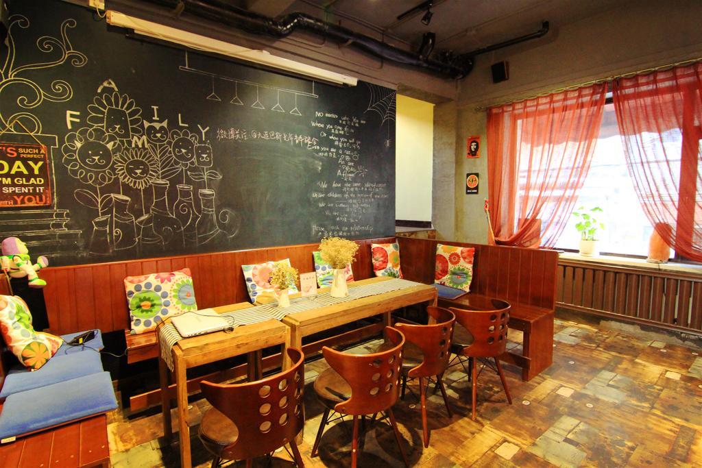 Dalian Buzz Light Year Youth Hostel מראה חיצוני תמונה