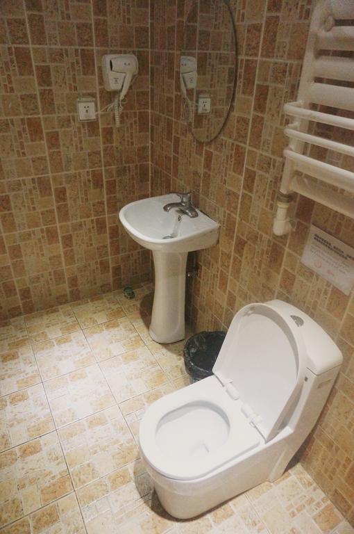 Dalian Buzz Light Year Youth Hostel מראה חיצוני תמונה
