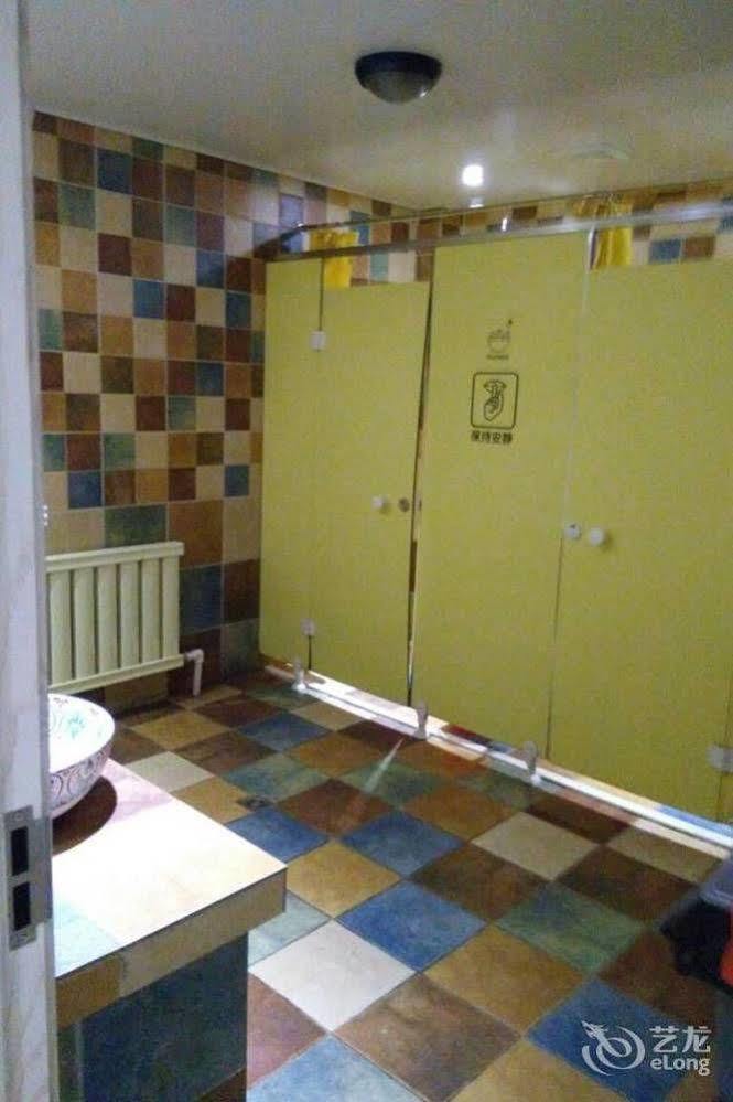 Dalian Buzz Light Year Youth Hostel מראה חיצוני תמונה
